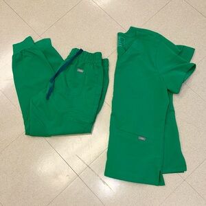 Figs EverGreen Medical Scrubs